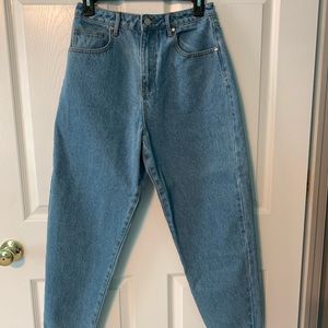 MISGUIDED tapered mom jeans NEVER WORN,  TAG ON